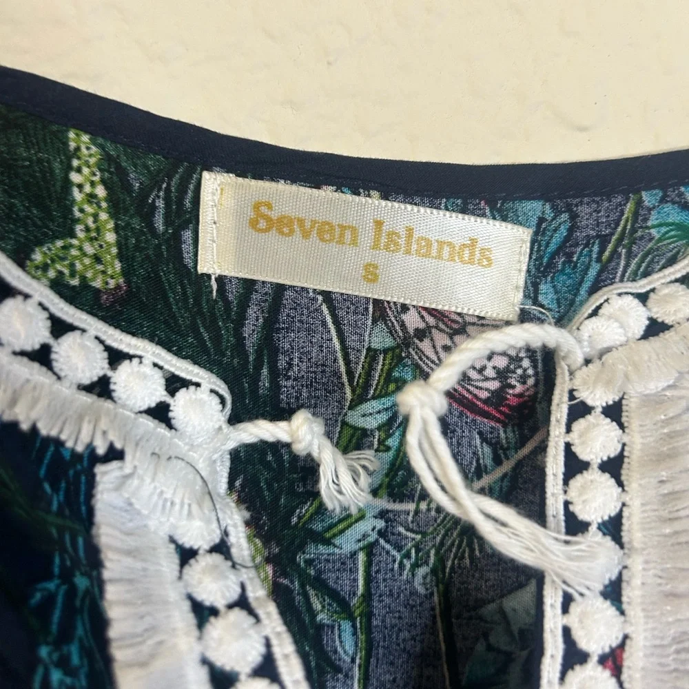 Seven Islands Faux Embroided Sleeveless Floral Navy Maxi Dress tie Front Flowy S